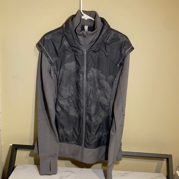 Lululemon athletica active jacket size 12 (xl)